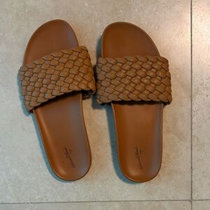 Universal Thread Tan Braided Slide Sandals